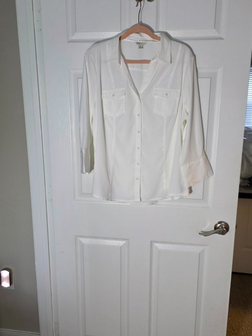 Cato white button up shirt top size xl 97% Polyester 3% Spandex RN37080 - Picture 2 of 6
